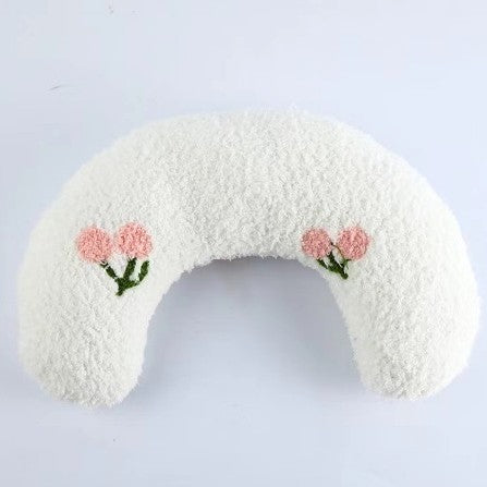 Coussin Chat En Croissant Cerise Blanc